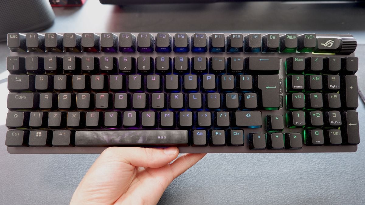 Logitech metió todo en un teclado y todavía tiene el tupé de preguntarte qué preferís