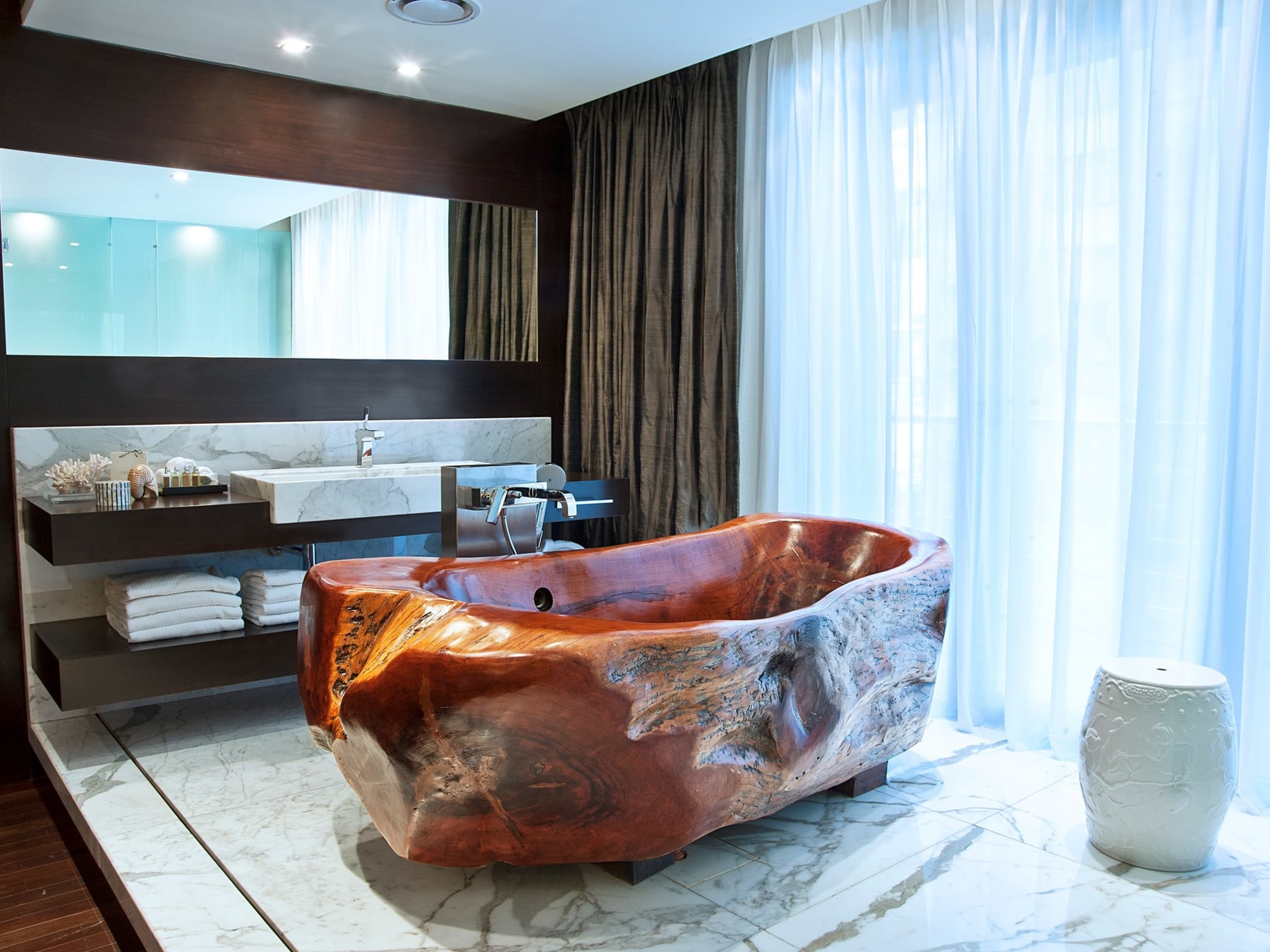 Un hotel boutique de Recoleta le rinde culto al vino argentino y entró en el podio sudamericano