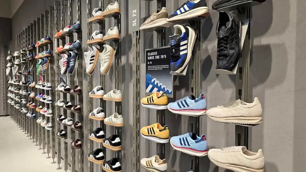 Adidas Argentina liquida zapatillas con rebajas de hasta el 50% y financiamiento sin interés según el monto
