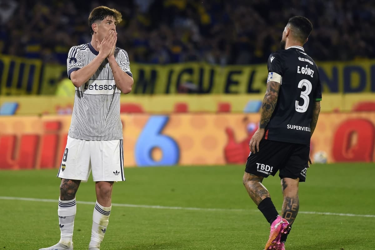 Vélez mete la queja en el escritorio: el truco de los extranjeros que tiene a Boca en vilo