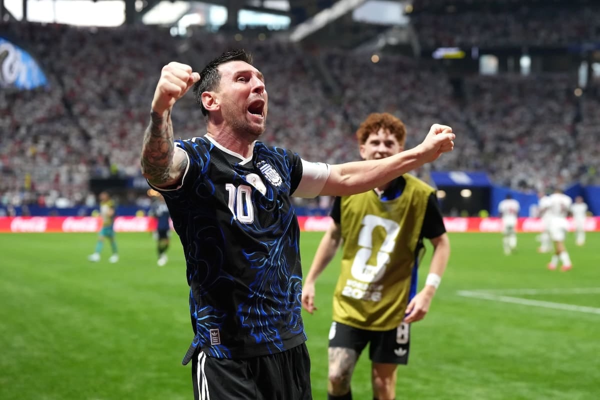 Messi reaparece en la carrera por el Balón de Oro y Lautaro se sube al ring de los 30