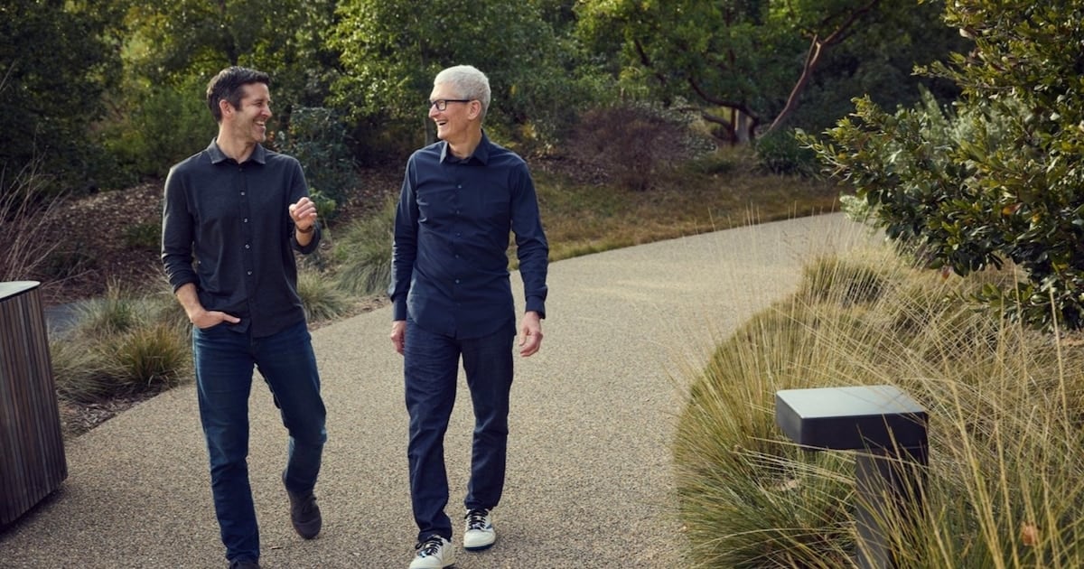 Apple lleva la inteligencia artificial al interior del dispositivo y reescribe el rol de Siri