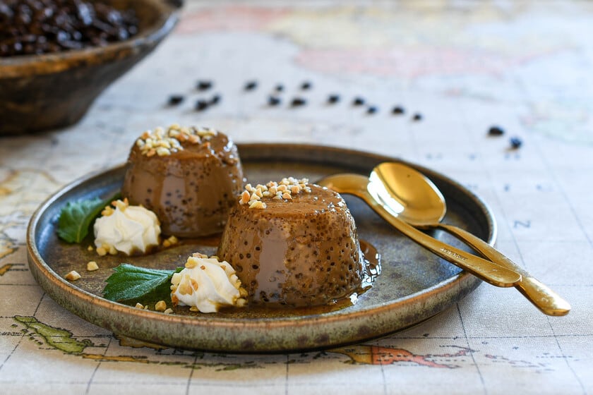 El flan de café que sobrevive al horno y mejora en la heladera: guía paso a paso