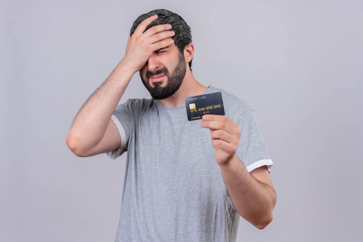Cuánto cuesta finananciar el resumen de la tarjeta cuando se abona solamente el pago mínimo