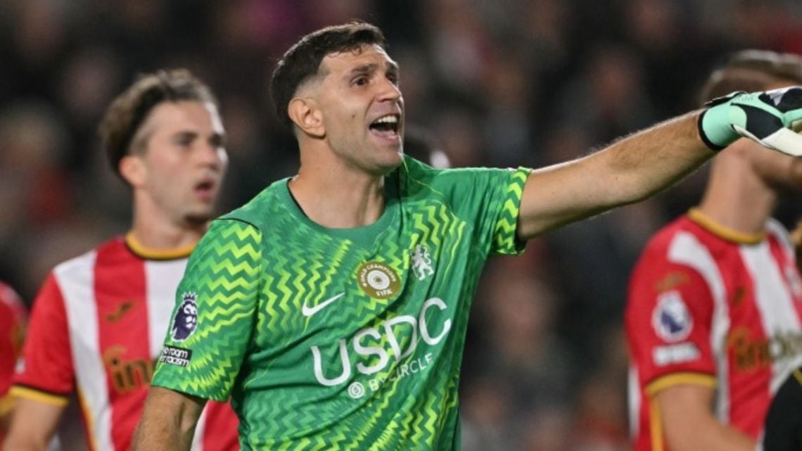 Chelsea se topó con el verdugo: Brentford le pintó la cara y Martínez sigue sin conocer la valla invicta