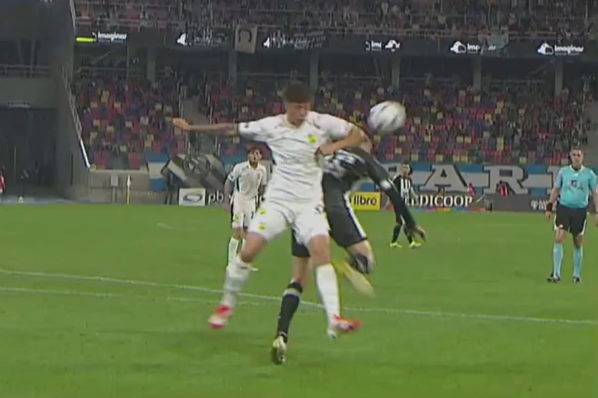 El Halcón se quedó corto en Santiago: Defensa no pudo sostener la ventaja y Central Córdoba se lo empató 2-2