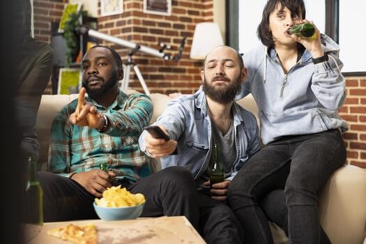 La primavera del anime se viene con todo: regresos, romances y alguna que otra sorpresa para ver sin levantarse del sillón