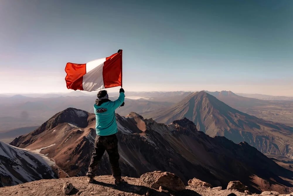 Arequipa, una ciudad de piedra volcánica que se recorre entre volcanes y templos