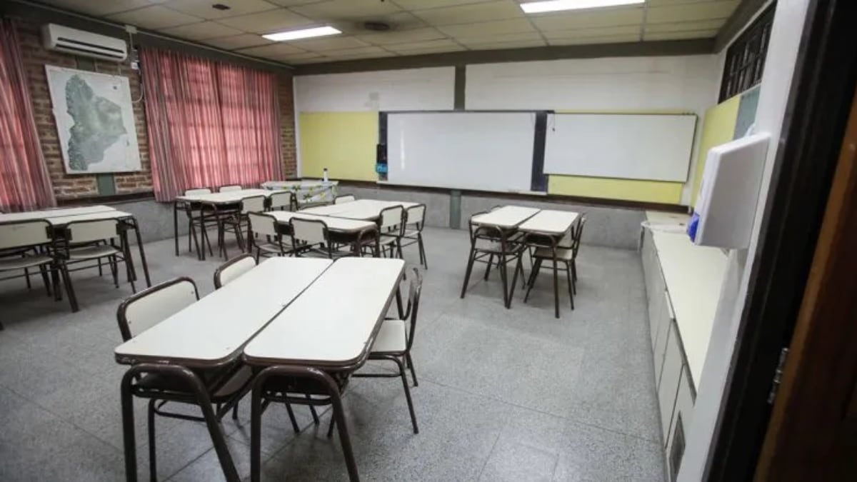 Alerta roja en Neuquén: siete distritos sin clases el jueves y familias bajo resguardo en sus casas