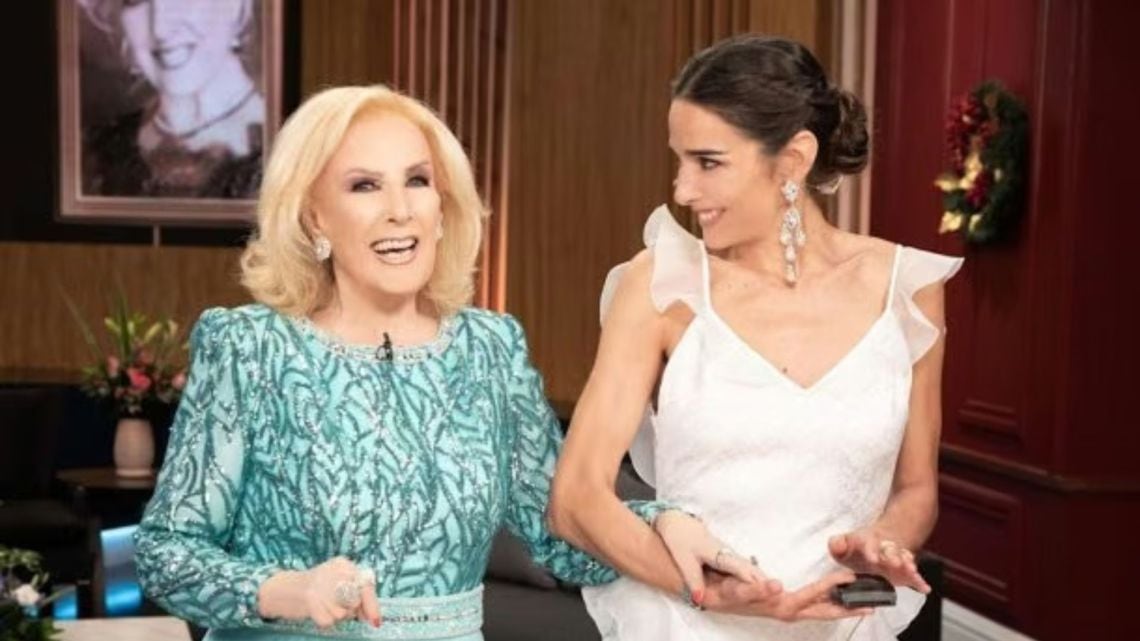 Juana Viale se queda con el domingo y el sábado: Mirtha Legrand se recupera, pero el trono sigue vacío