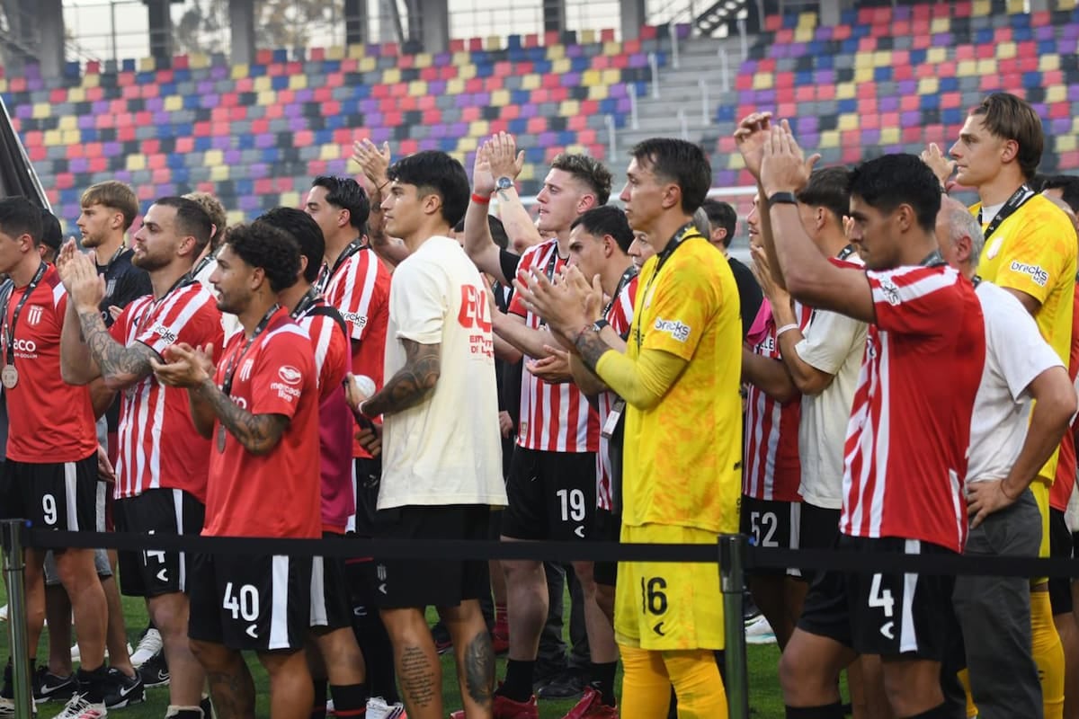 El León rugió en Santiago del Estero y se llevó la Supercopa entre polémica y golpes