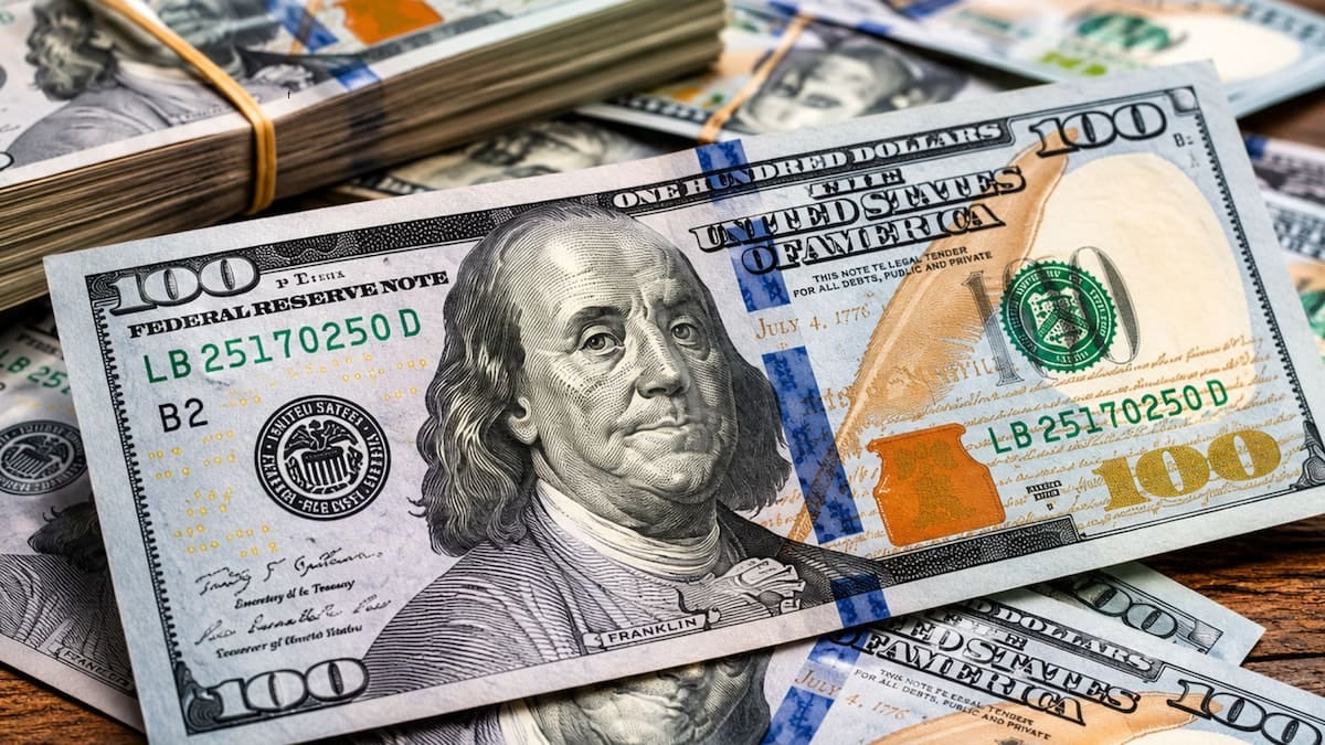 Dólar oficial: el último cierre del Nación dejó una punta vendedora a $1540 y deja abiertas varias lecturas para el arranque de la semana