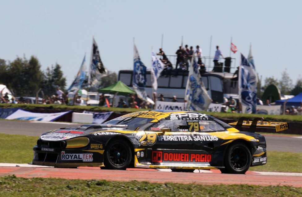 Chapur se calza el buzo de líder en la Copa de Oro y mete presión sobre Santero a tres fechas del cierre