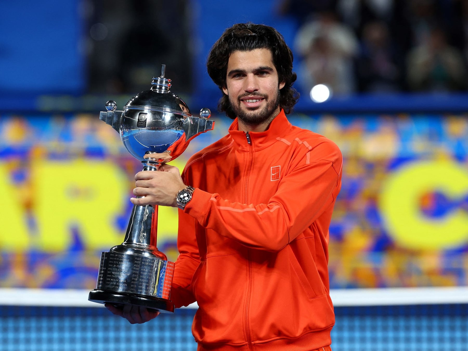 Alcaraz volvió a sonreír: retuvo Tokio y se acomodó en la historia grande del tenis español