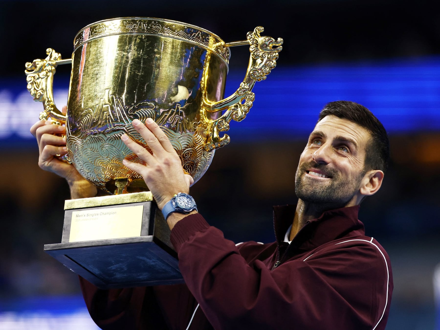 A un paso de la cima: Djokovic estiró su leyenda en Pekín y ahora va por Federer