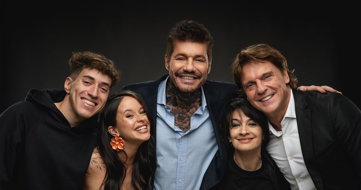 Tinelli vuelve a las fuentes y se sube al streaming con un programa que huele a archivo y a calle
