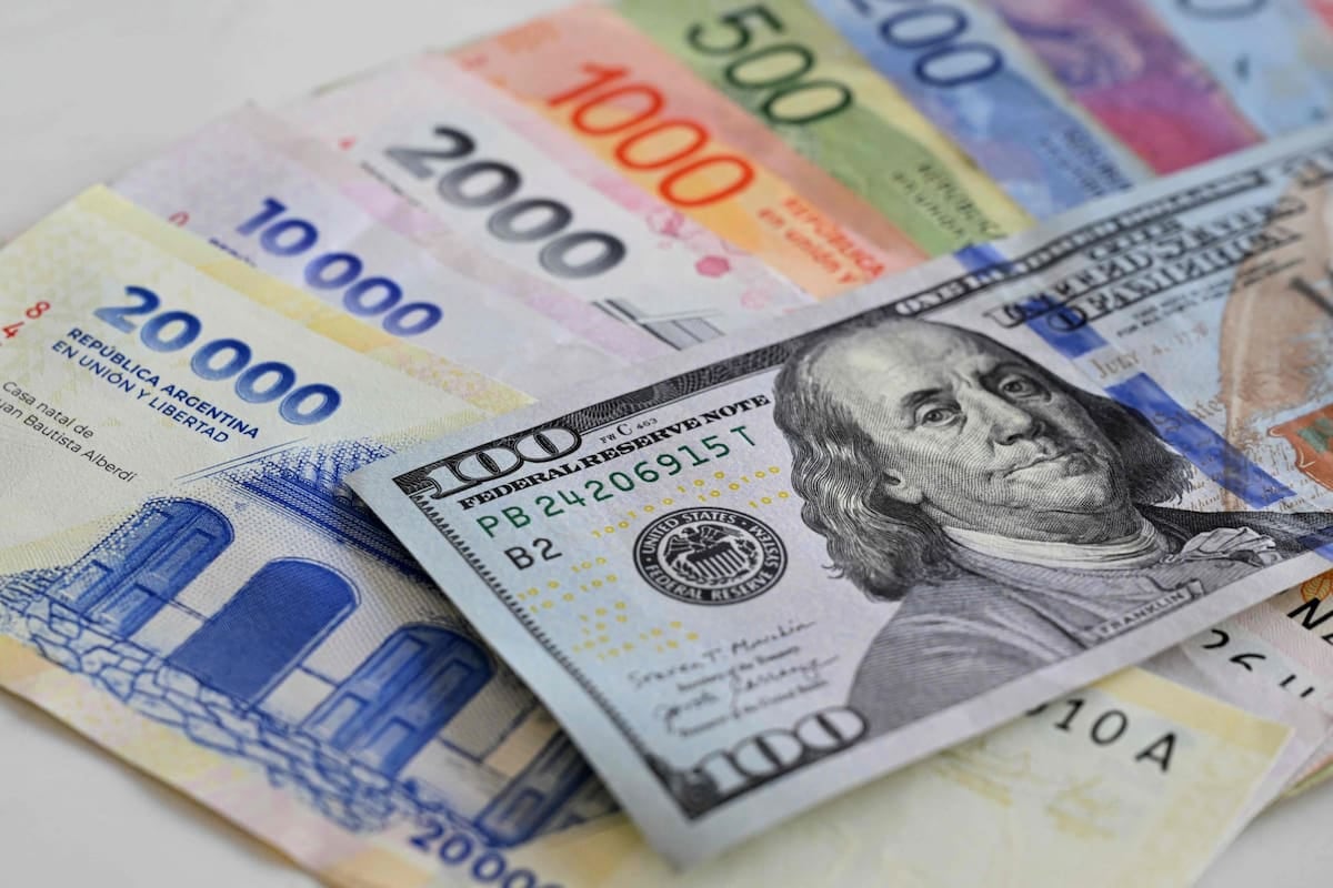 La ropa y los restaurantes explican por qué la Argentina sigue liderando el ranking de precios más altos de la región, pese a la baja en dólares