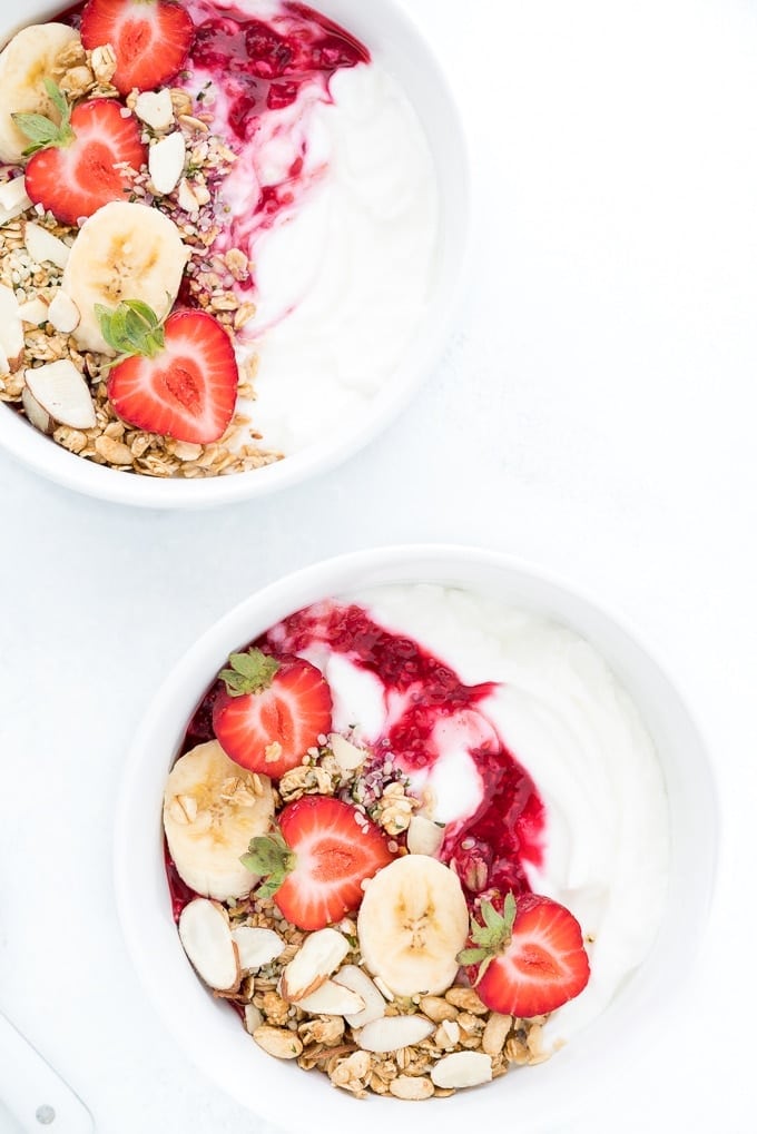 Yogur griego y hígado graso: por qué ningún alimento reemplaza un patrón de alimentación sostenido