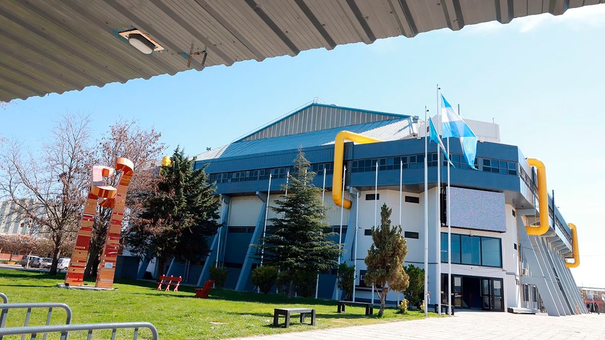 Neuquén reúne a más de 1.000 emprendedores y 2.500 jóvenes en una jornada de gestión abierta en el Ruca Che