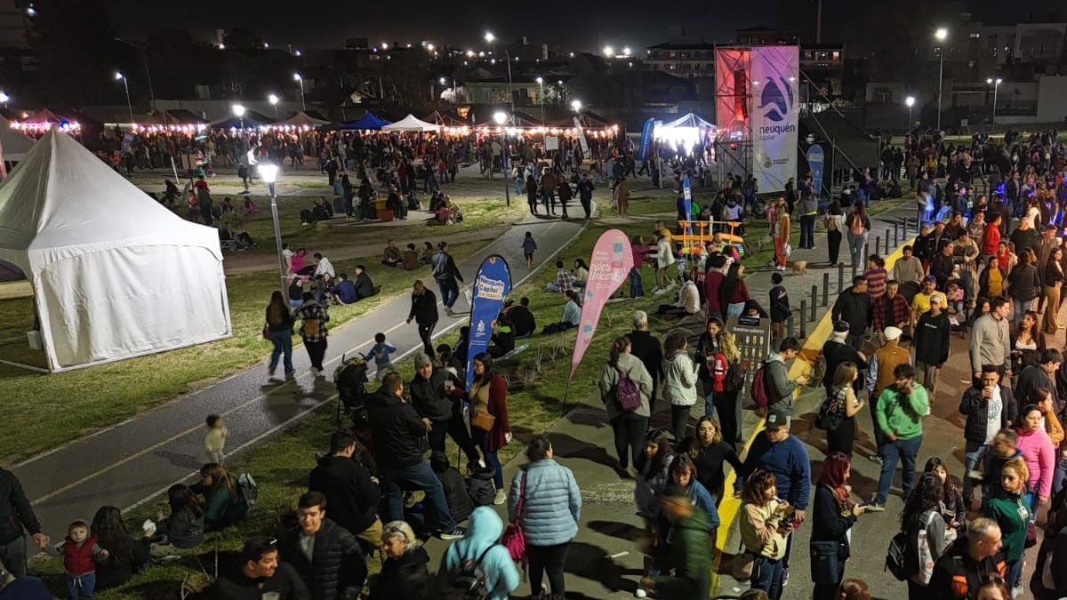 Más de 170 emprendedores se instalan en el Parque Jaime de Nevares para una edición especial por el Día de la Madre