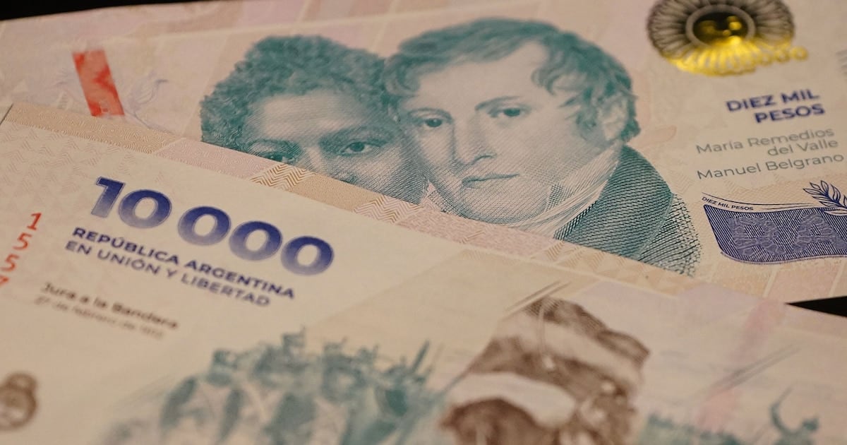 Bancarios: el sueldo inicial supera los 2,6 millones brutos tras el ajuste de septiembre y se garantiza nueva suba mensual hasta diciembre
