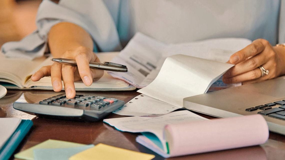 La mora familiar escaló al 12,81% en agosto y ya duplica el registro de 2024: un termómetro del deterioro financiero de las familias