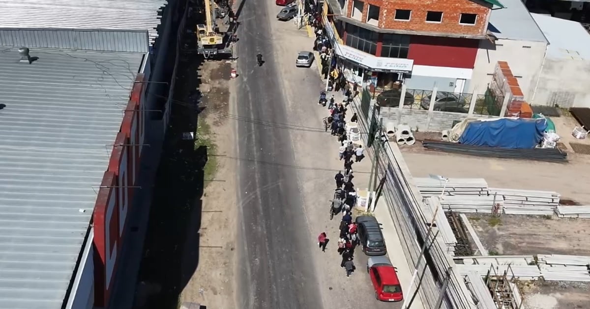 Una convocatoria para 40 vacantes en Ezeiza reunió a miles de personas y desnudó la fragilidad del empleo registrado en el conurbano sur