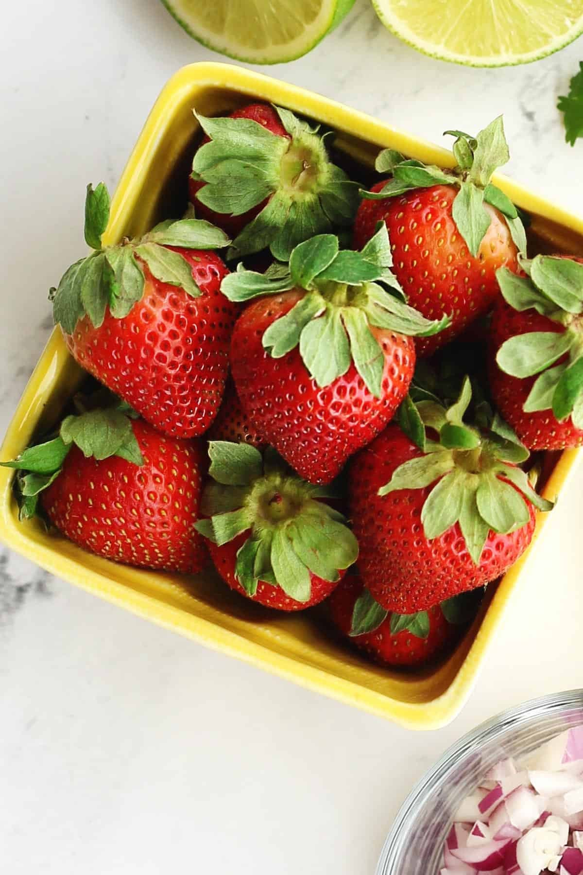 La temporada de frutillas abre la cocina de octubre con siete recetas