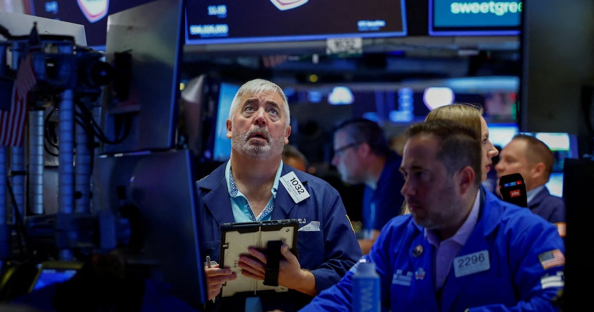 El peso sintió la caída del real y el dólar marcó máximos en todos los mercados